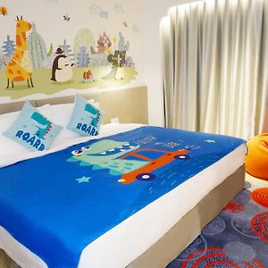 Two-Bedroom Suite Kids Theme